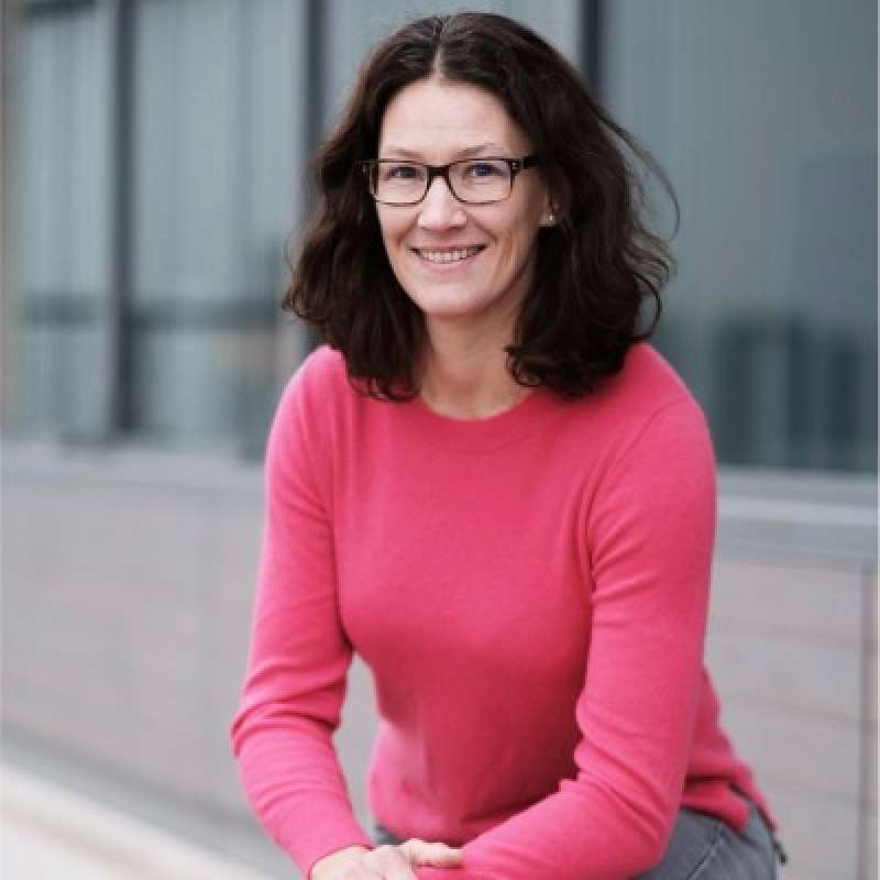 Dr. Beate Burkhart