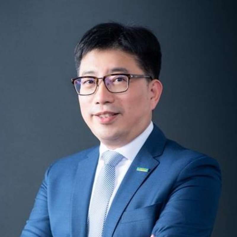 Dr. John Lee