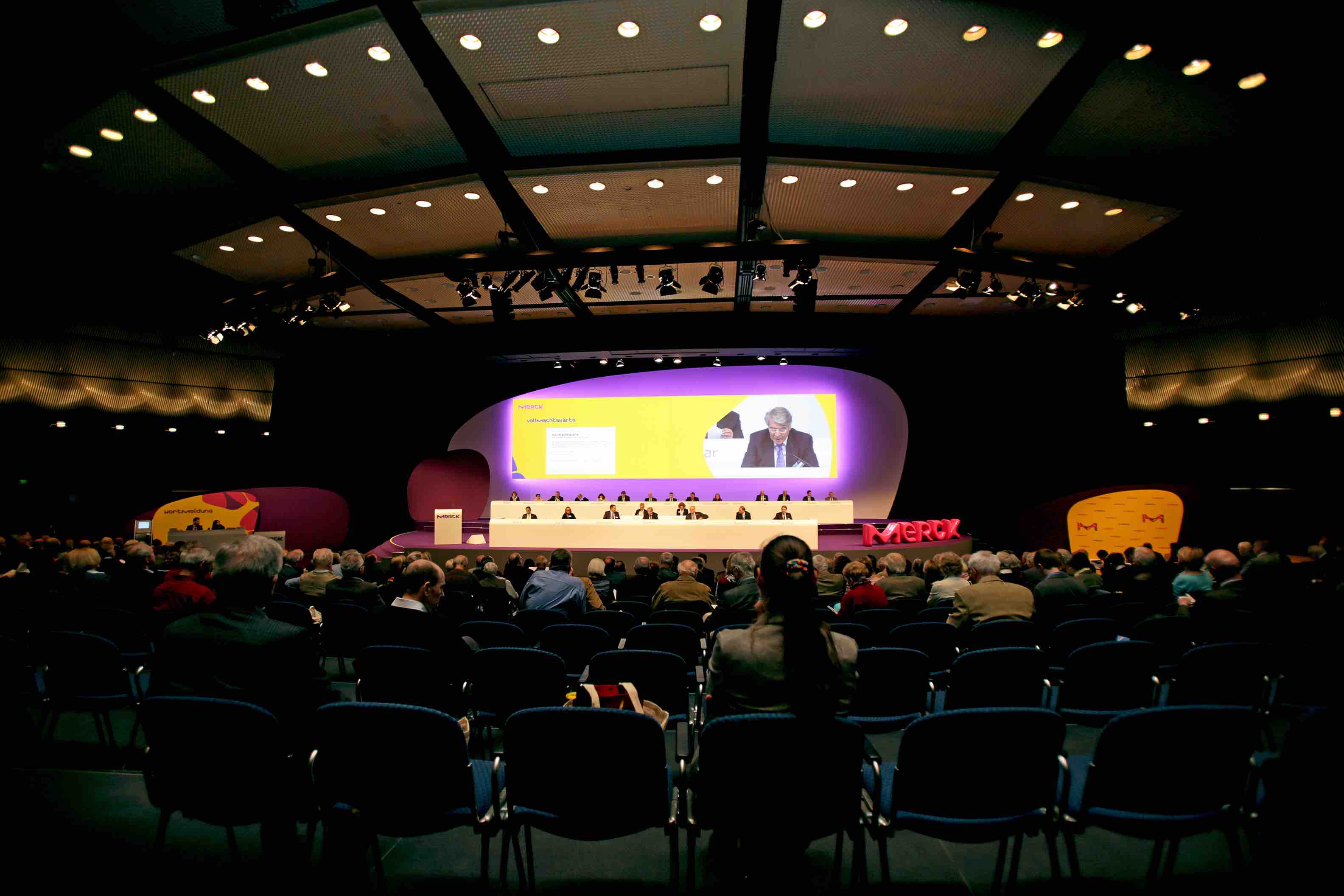 Dokumentation für die Merck KGaA-Mit dem Erwerb dieses Fotos geht das Nutzungsrecht an die Merck KGaA über.Bei Veröffentlichungen verweisen wir auf die Namensnennung "©Lichtbildatelier Eva Speith, Darmstadt".