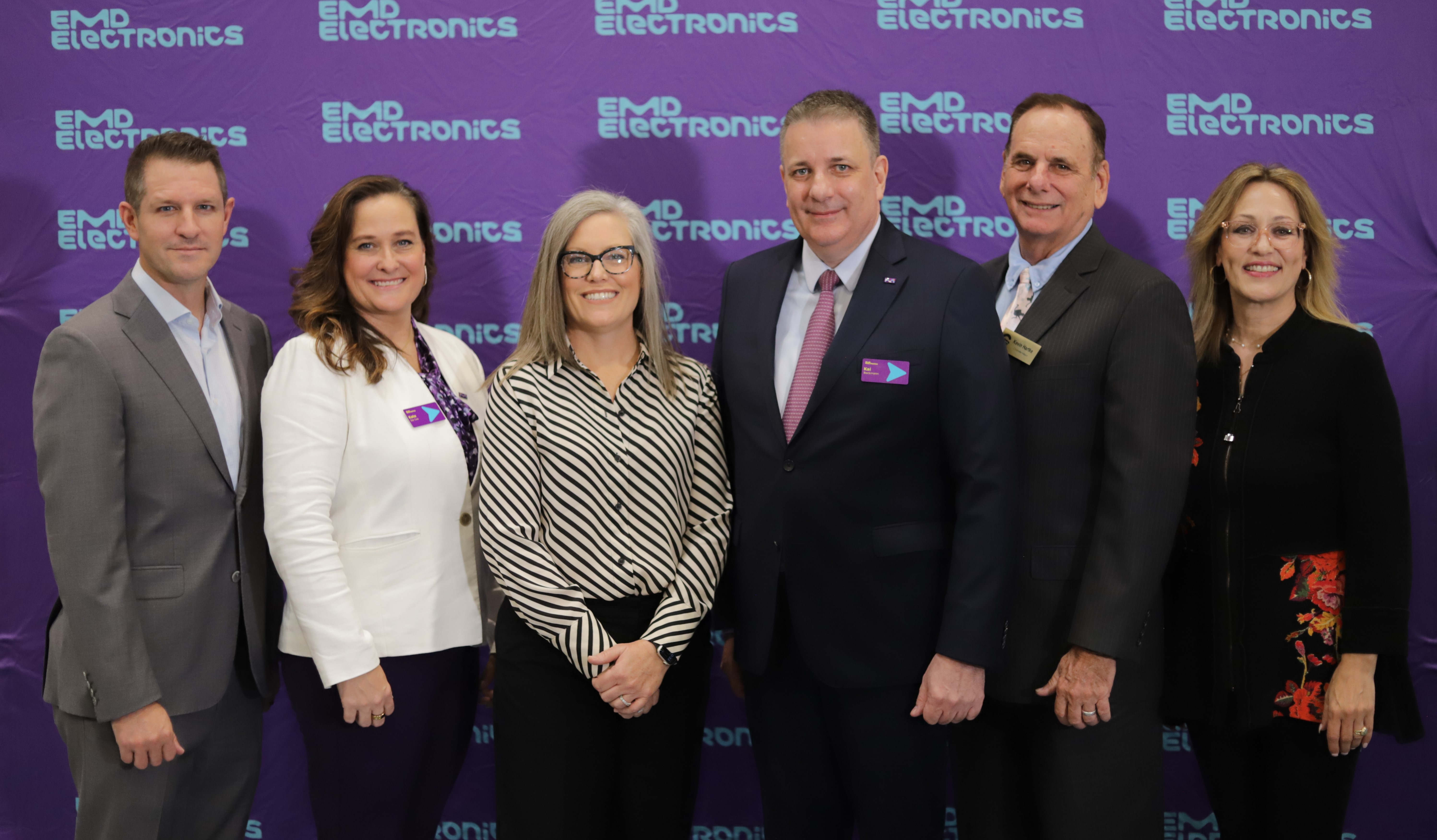 EMD Electronics Celebrates Opening of New Arizona Factory