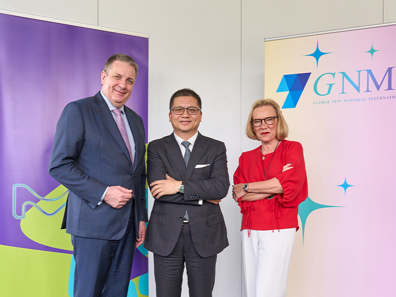 surface-solutions | Merck KGaA, Darmstadt, Germany