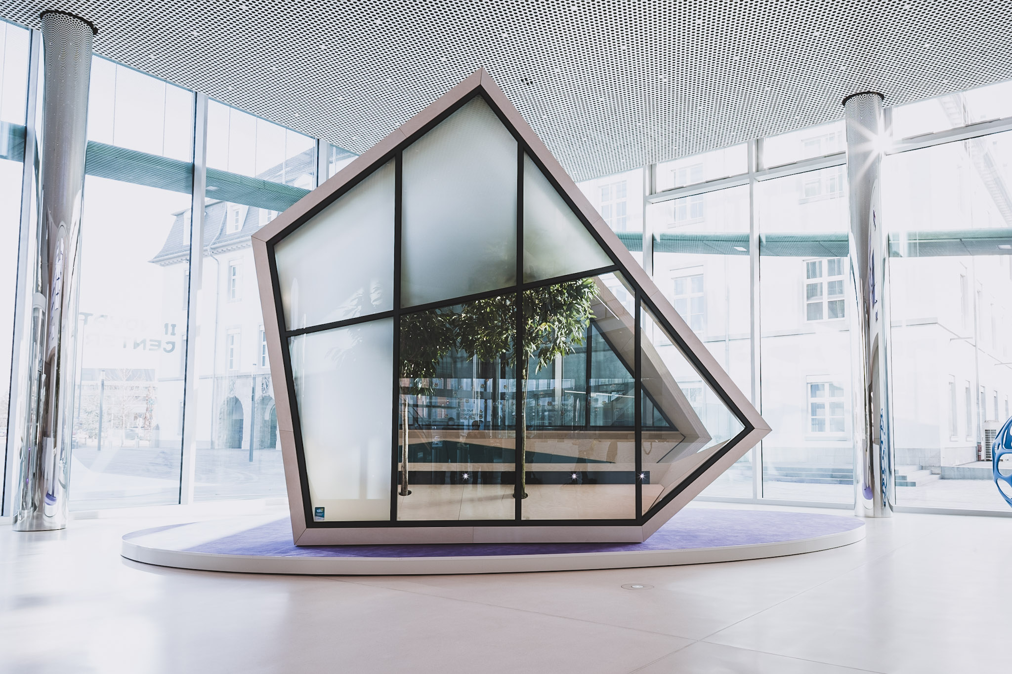 insivible privacy glazing on demand