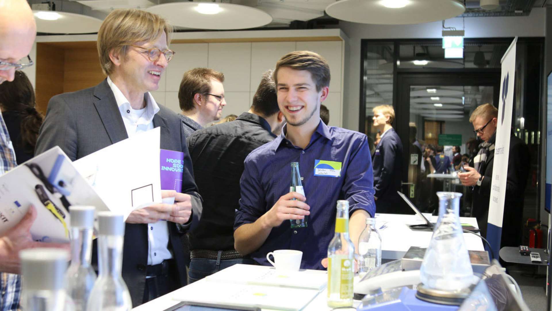 Accelerator Demo Days meets Innovator's Club