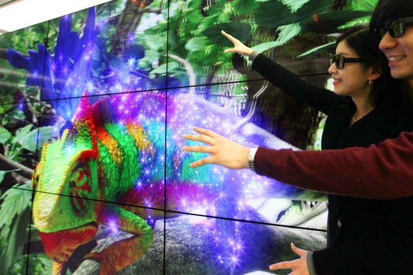 3D FPR display from LG: Working in cooperation with its technological partner, Merck KGaA, Darmstadt, Germany developed this technology from concept to mass production.