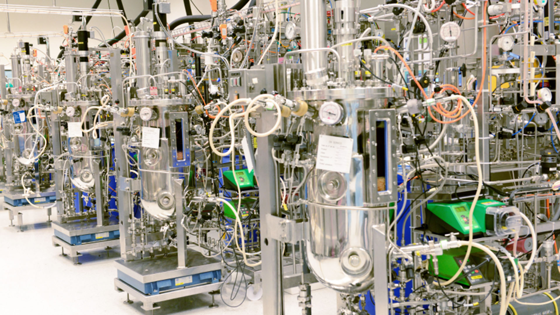 The MS drug Rebif® is produced in bioreactors at the EMD Biotech Center in Corsier-sur-Vevey in Switzerland.