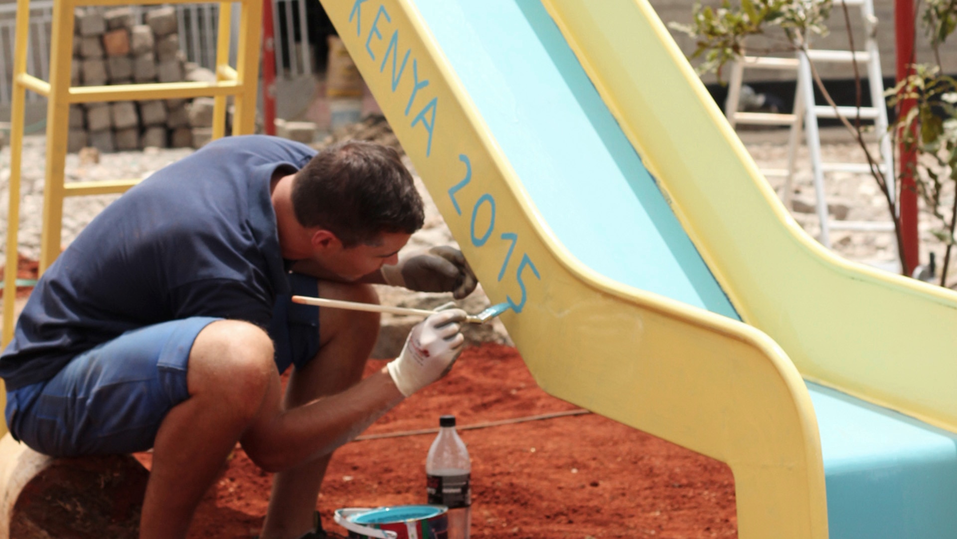 Merck KGaA, Darmstadt, Germany, plans to make such a project week a fixed component of its vocational training program.