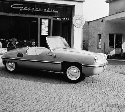 BMW built over 1,500 of the little roadsters known as ‘Spatz’ (sparrow); its special feature was a plastic body.